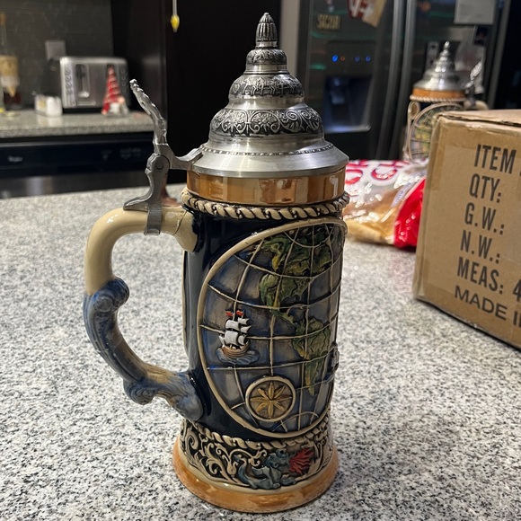World map globe German stein tankard - Picture 1 of 7